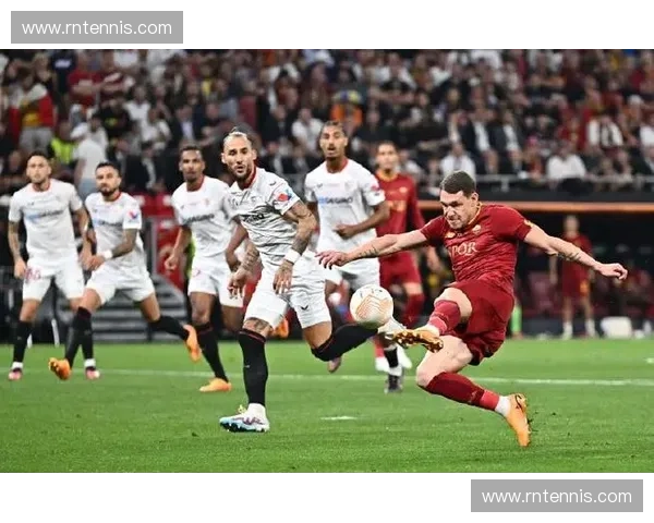 塞维利亚再度闪耀欧联杯赛场展现西班牙足球不屈精神 塞维利亚再度闪耀欧联杯赛场展现西班牙足球不屈精神